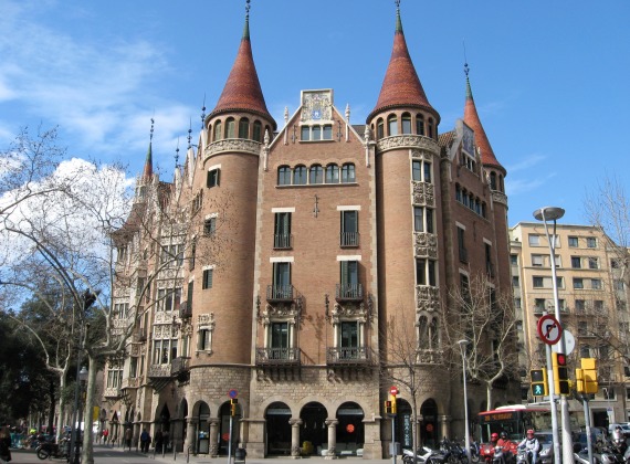 La Casa de les Punxes, seu de Diplocat fins l'abril de 2018